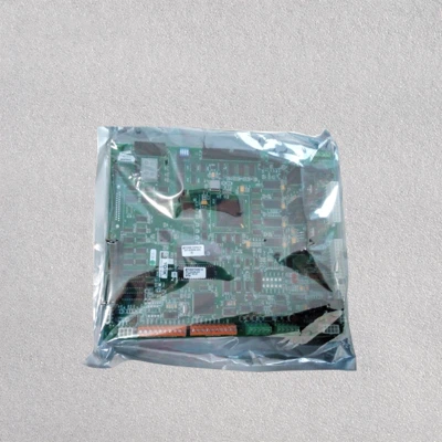 Bagaimana cara melindungi papan logika dari pelepasan muatan listrik statis?